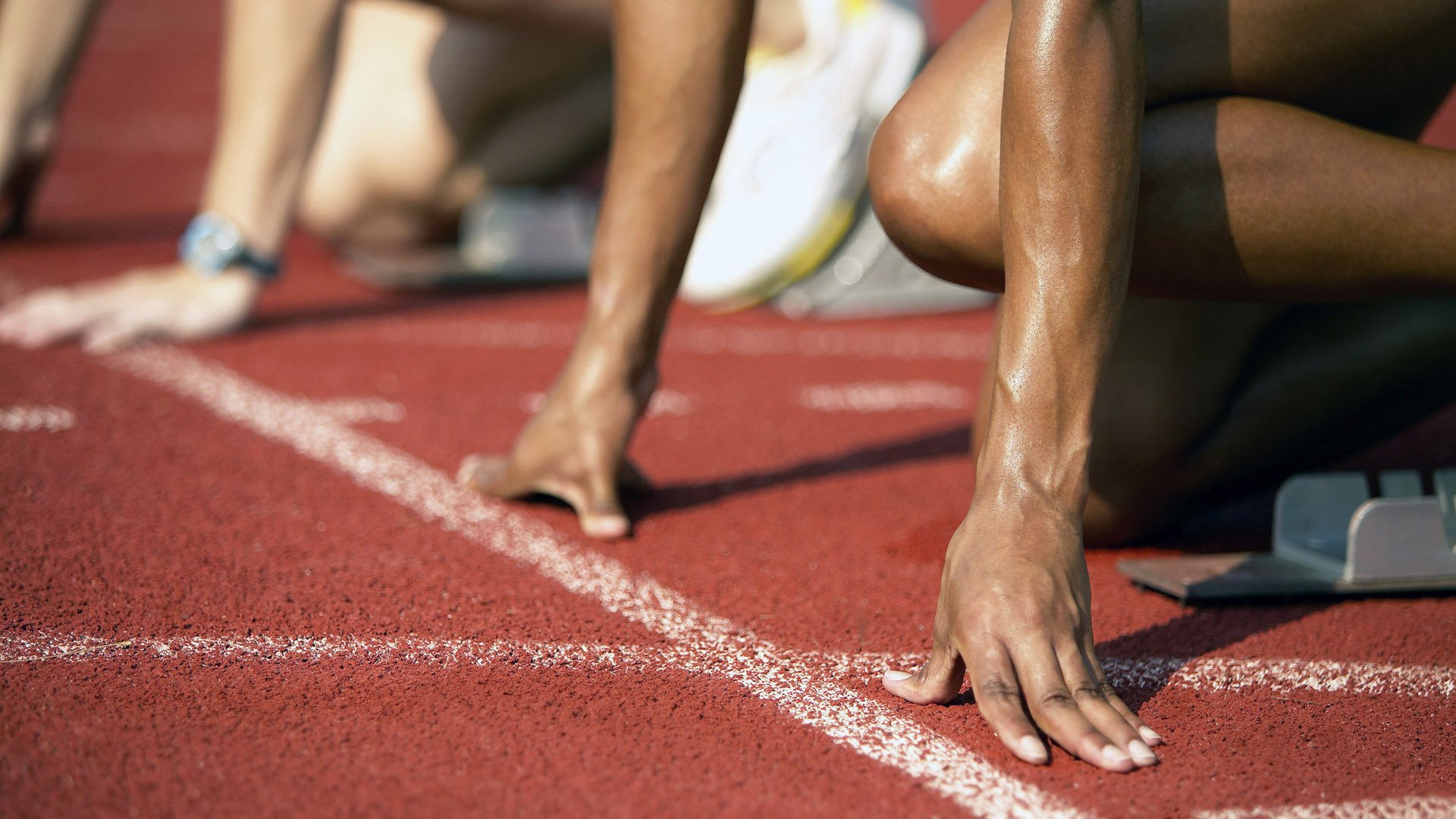 F1大奖赛汉密尔顿再度封王，f1汉密尔顿最精彩的一场比赛