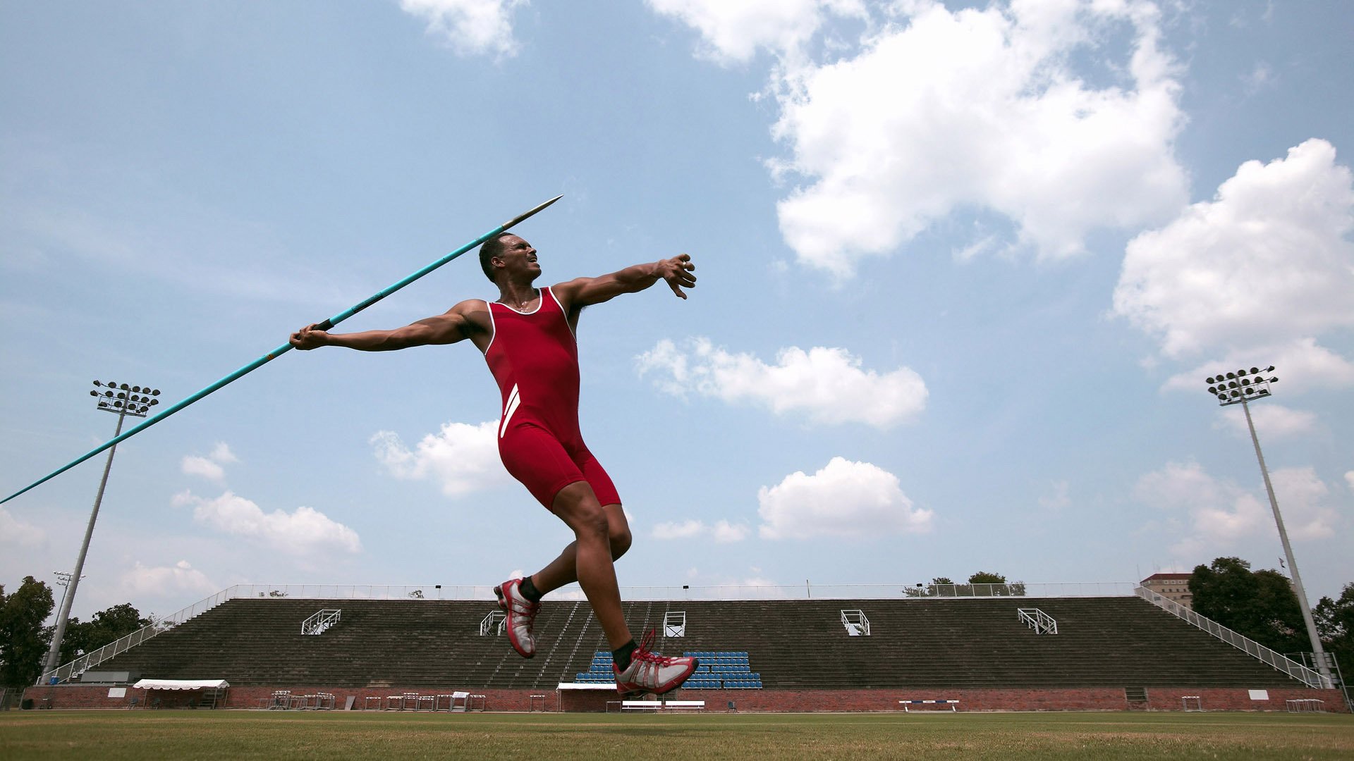 三人配合最默契的首发组合，三个人配合默契的成语